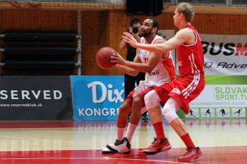 Basketbal - SKP - Komarno, 01.02.2014, Banska Bystrica