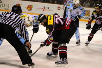 Hokej - HC 05 Banska Bystrica vs. HK Nitra - 27.03.2015 - Banska Bystrica