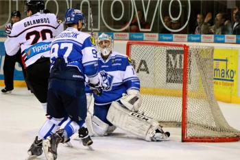 Hokej - HC 05 iClinic Banska Bystrica vs. HK Poprad - 20.09.2015 - Banska Bystrica