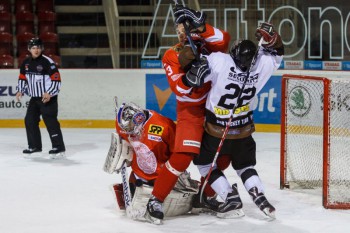 Hokej - UMB Banska Bystrica vs. UK Praha - 24.11.2015 - Banska Bystrica