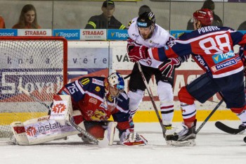Hokej - HC 05 iClinic Banska Bystrica vs. HKm ZVolen - 04.12.2015 - Banska Bystrica
