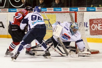 Hokej - HC 05 iClinic Banska Bystrica vs. MHC Martin - 22.12.2015 - Banska Bystrica