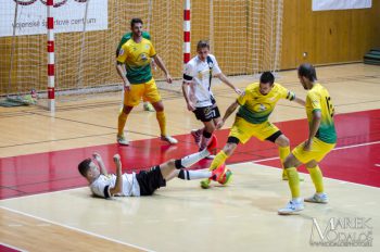 Futsal - 1. Slovenska liga vo futsale - MIBA Banska Bystrica vs. Futsal Team Levice - 07.10.2016 - Banska Bystrica