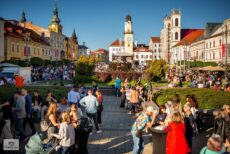 Pozri aj tento článok